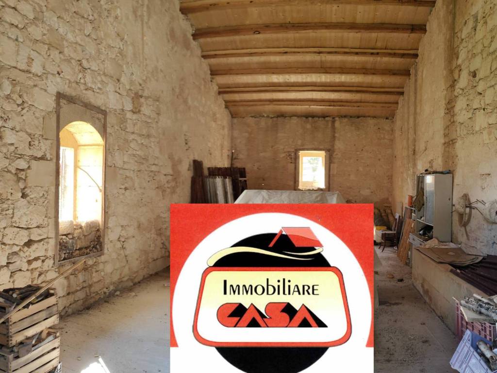 casa indipendente in vendita a Palazzolo Acreide