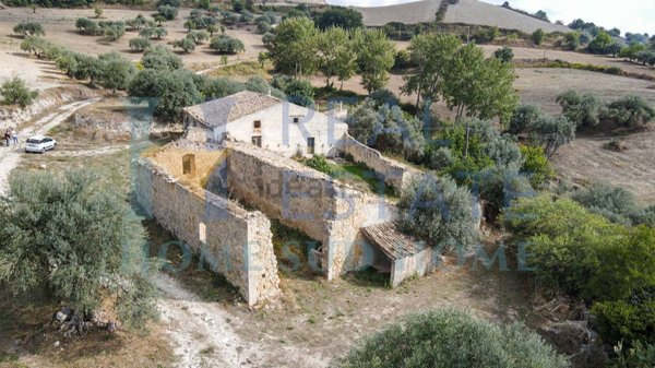 casale in vendita a Palazzolo Acreide