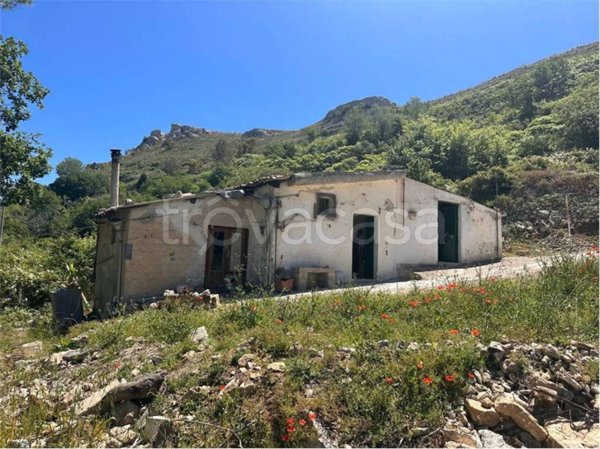 casa indipendente in vendita a Palazzolo Acreide