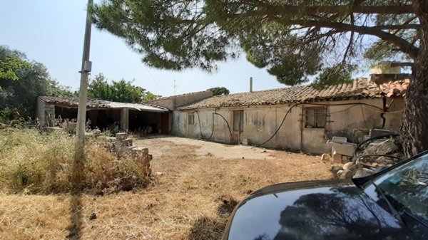 casa indipendente in vendita a Palazzolo Acreide