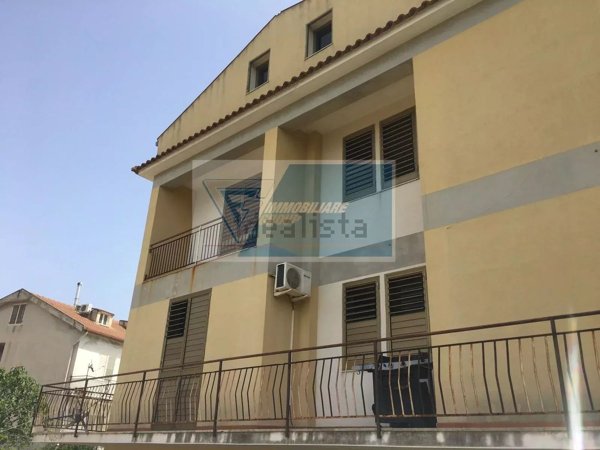 casa indipendente in vendita a Palazzolo Acreide