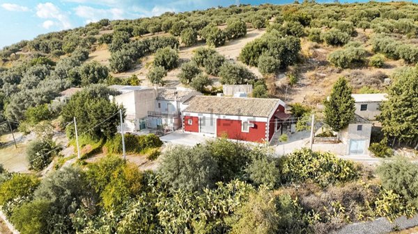 casa indipendente in vendita a Palazzolo Acreide