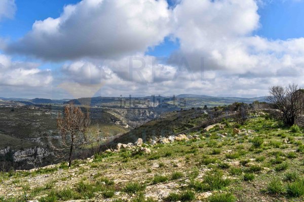 casa indipendente in vendita a Palazzolo Acreide