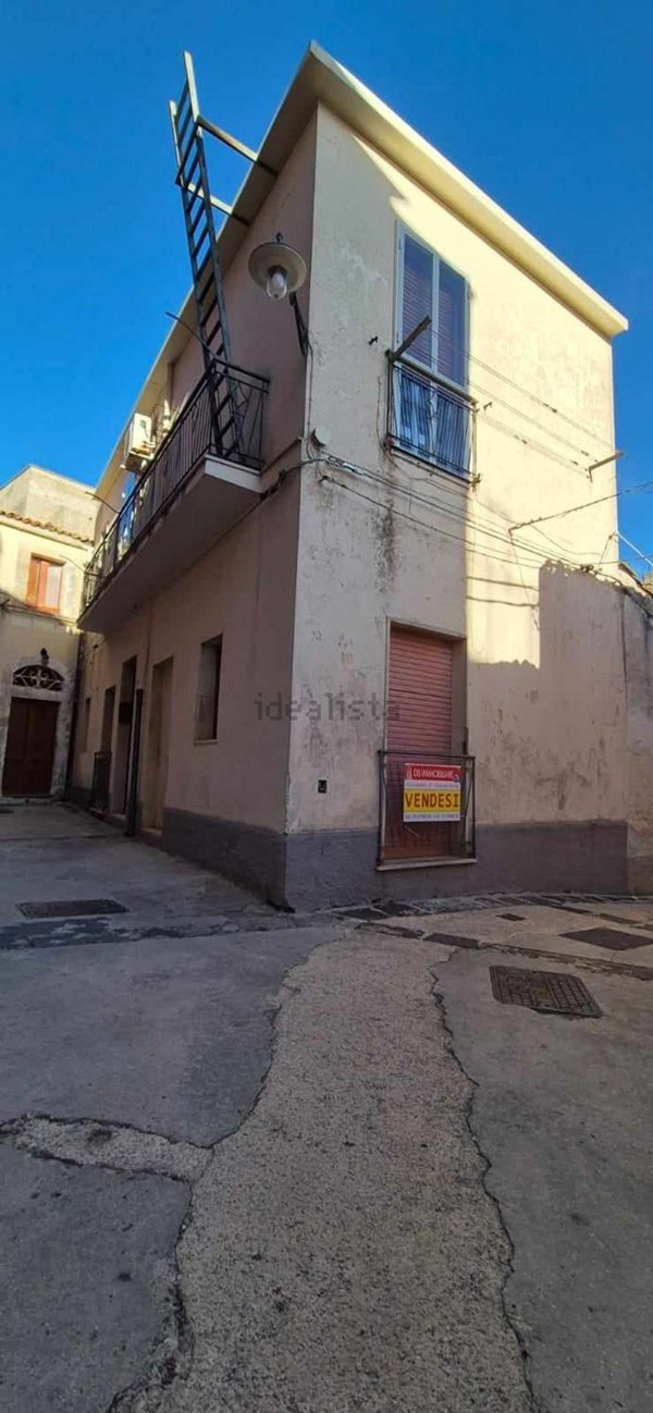 casa indipendente in vendita a Palazzolo Acreide