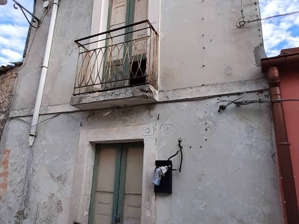 casa indipendente in vendita a Palazzolo Acreide