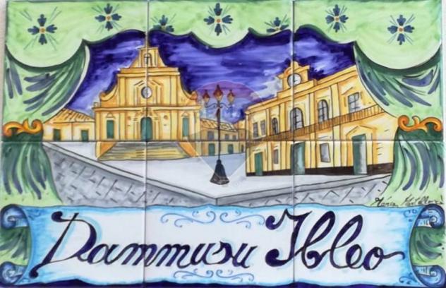 casa indipendente in vendita a Palazzolo Acreide