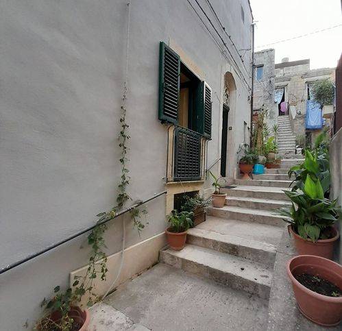 casa indipendente in vendita a Palazzolo Acreide