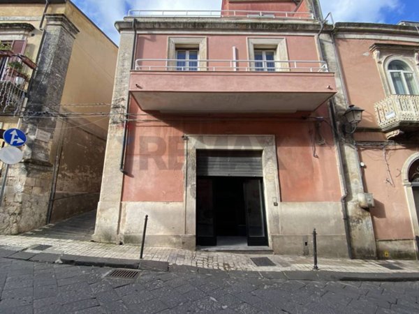 negozio in vendita a Palazzolo Acreide