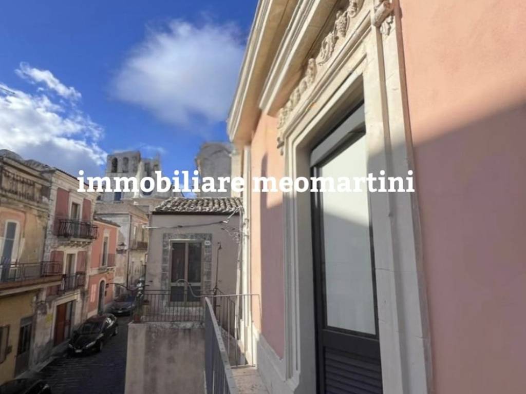 casa indipendente in vendita a Palazzolo Acreide