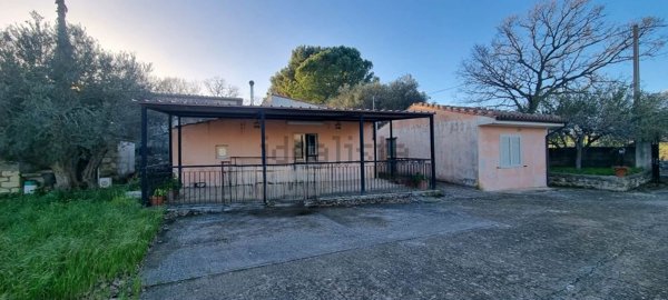 quadrivano in vendita a Palazzolo Acreide