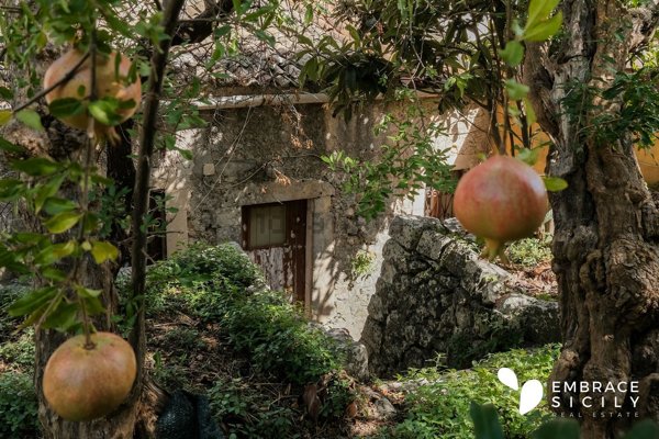 pentavano in vendita a Palazzolo Acreide