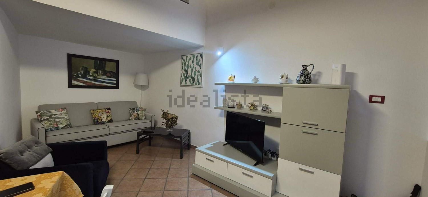 casa indipendente in vendita a Palazzolo Acreide