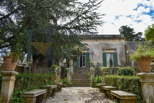 casa indipendente in vendita a Palazzolo Acreide