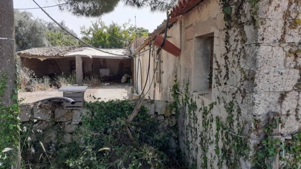 casa indipendente in vendita a Palazzolo Acreide