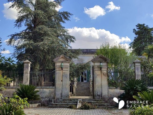 casa indipendente in vendita a Palazzolo Acreide