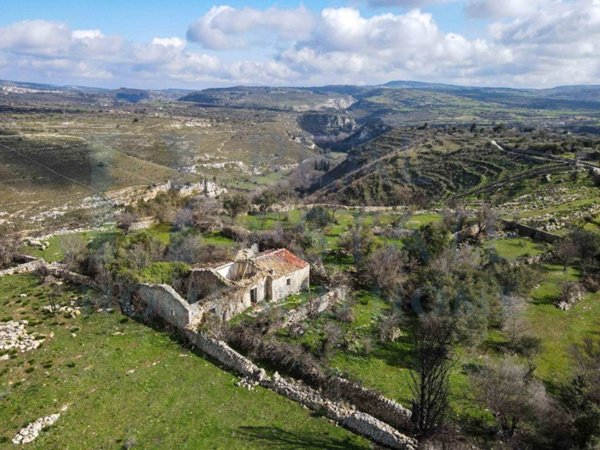 casa indipendente in vendita a Palazzolo Acreide