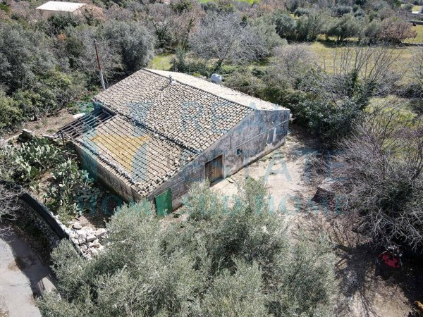 pentavano in vendita a Palazzolo Acreide