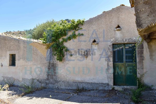 casa indipendente in vendita a Palazzolo Acreide