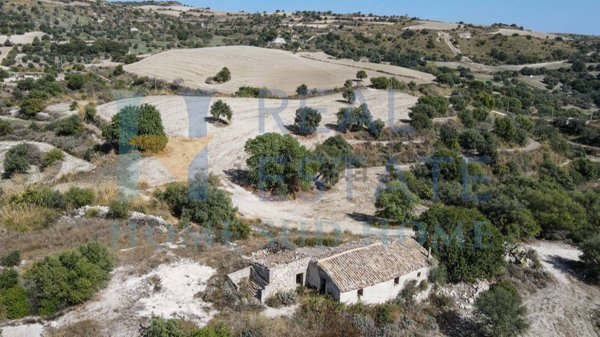 casa indipendente in vendita a Palazzolo Acreide