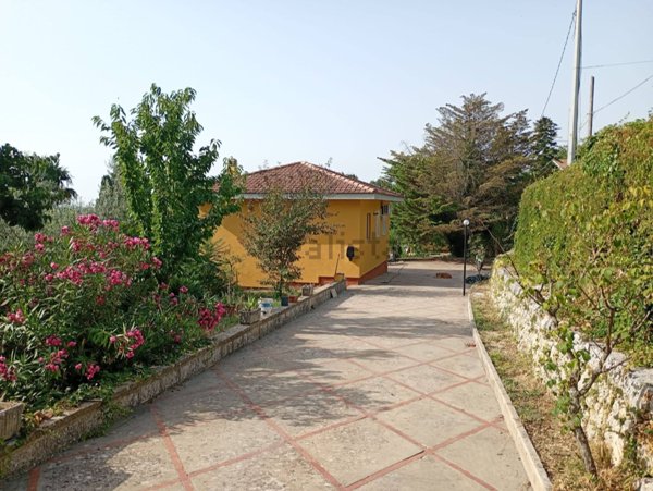 casa indipendente in vendita a Palazzolo Acreide