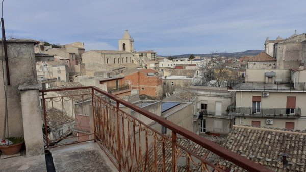 intera palazzina in vendita a Palazzolo Acreide