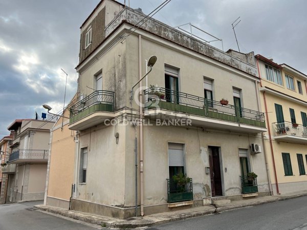 casa indipendente in vendita a Rosolini