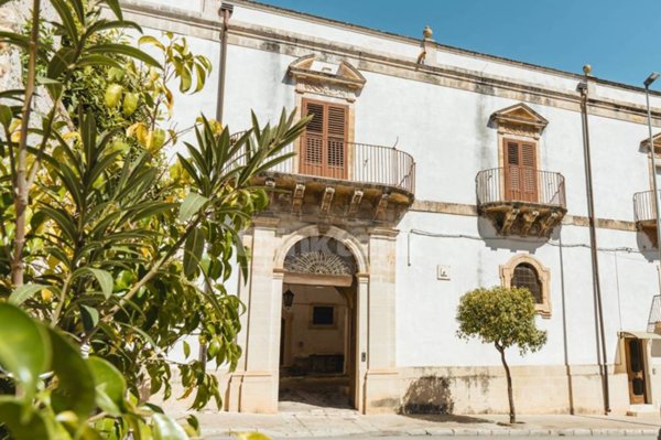 casa indipendente in vendita a Rosolini