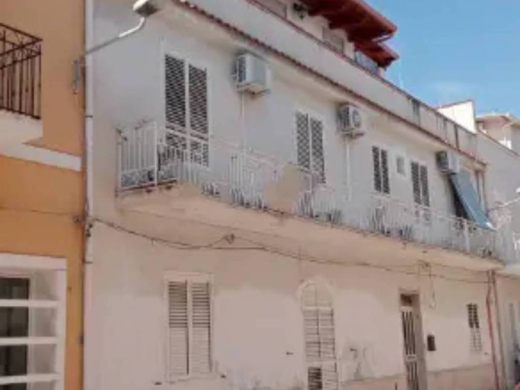 casa indipendente in vendita a Rosolini