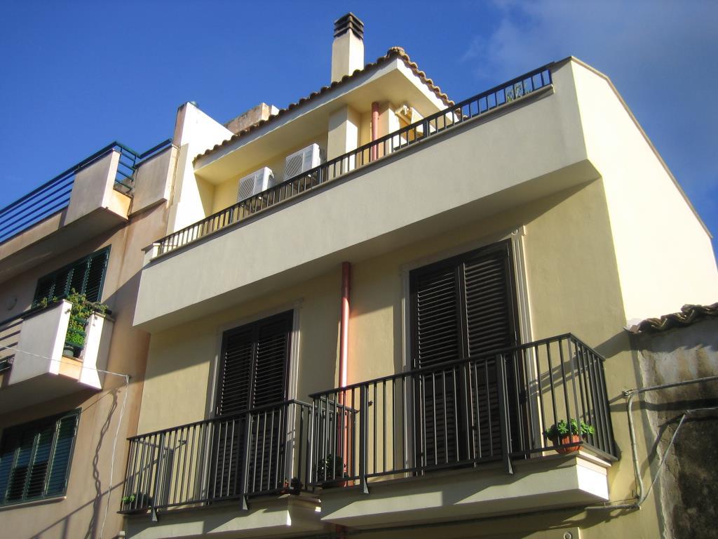 casa indipendente in vendita a Rosolini
