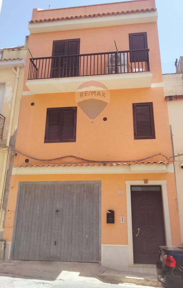 casa indipendente in vendita a Rosolini