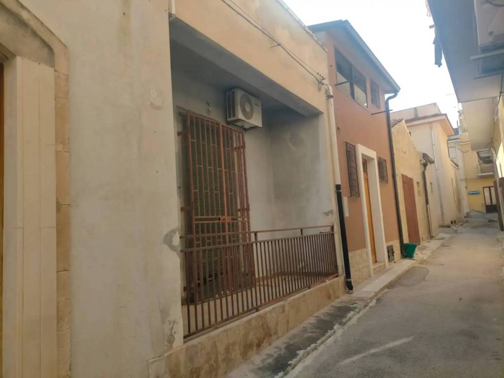 appartamento in vendita a Rosolini