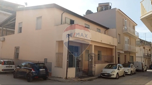 casa indipendente in vendita a Rosolini