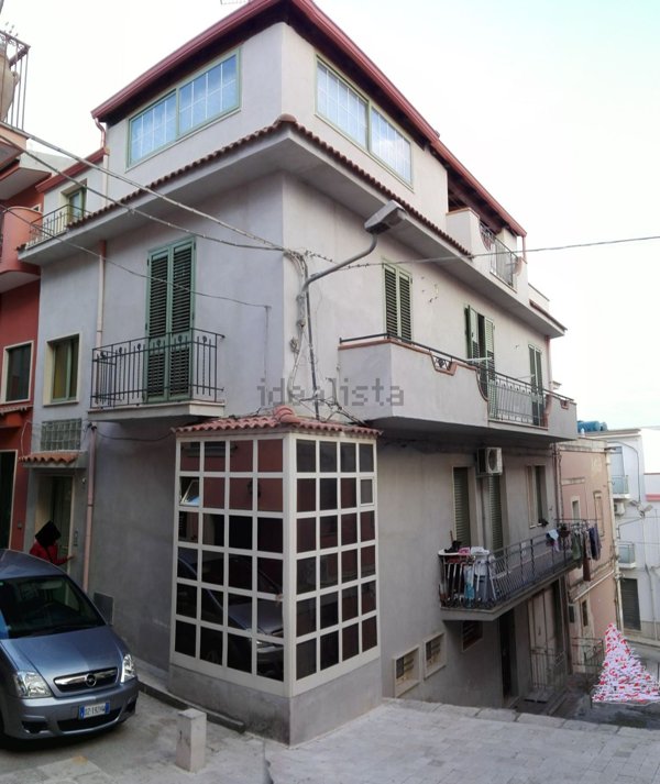 casa indipendente in vendita a Rosolini