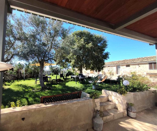 casa indipendente in vendita a Rosolini
