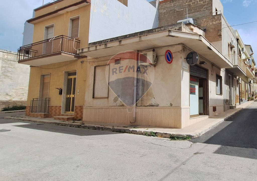 trivano in vendita a Rosolini