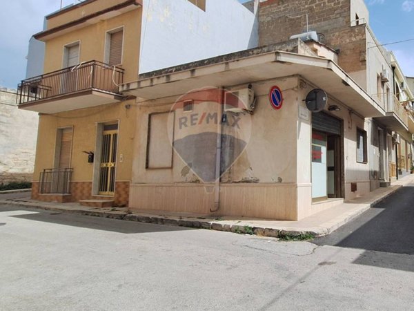 negozio in vendita a Rosolini