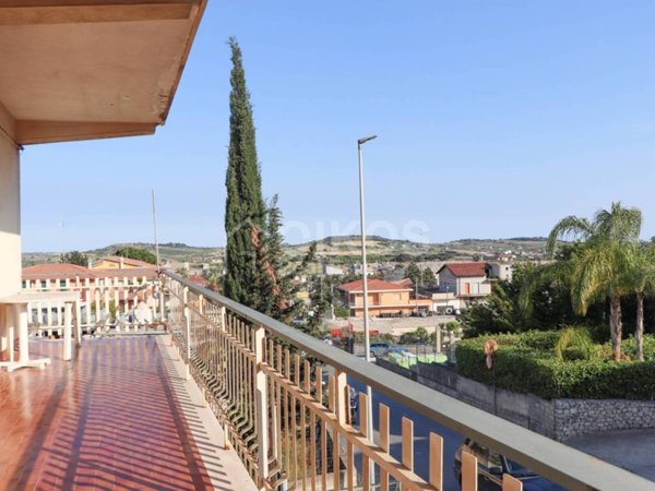 casa indipendente in vendita a Rosolini