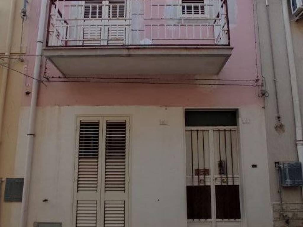 casa indipendente in vendita a Rosolini