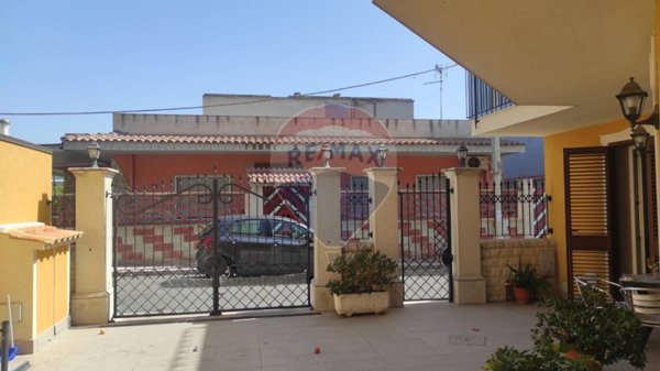 casa indipendente in vendita a Rosolini