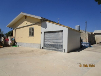 casa indipendente in vendita a Rosolini