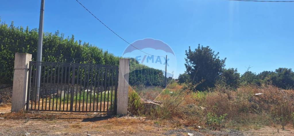 casa indipendente in vendita a Rosolini