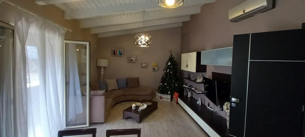 casa indipendente in vendita a Rosolini
