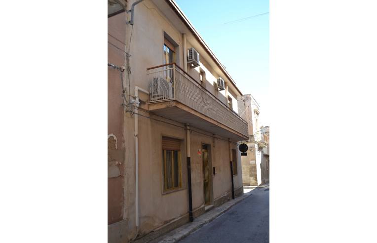 casa indipendente in vendita a Rosolini