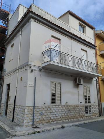 casa indipendente in vendita a Rosolini