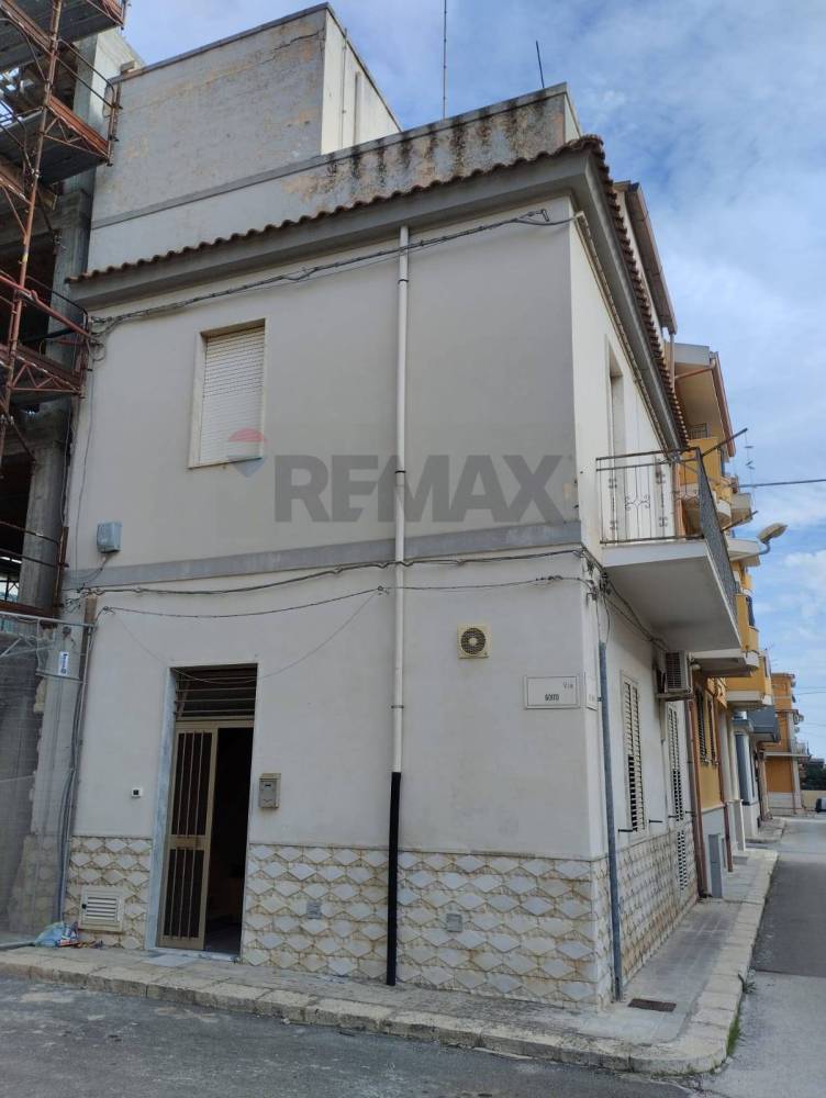 casa indipendente in vendita a Rosolini