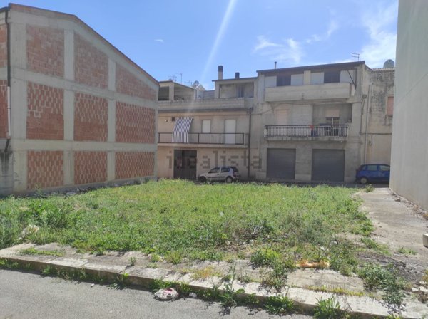 terreno edificabile in vendita a Rosolini