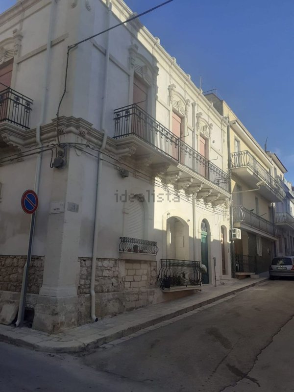 casa indipendente in vendita a Rosolini