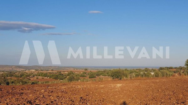 terreno edificabile in vendita a Rosolini