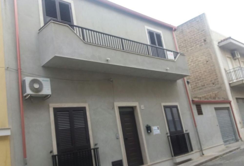 casa indipendente in vendita a Rosolini