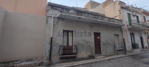 casa indipendente in vendita a Rosolini